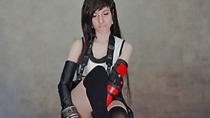 Tifa Sexy stepping and dominating FF VII